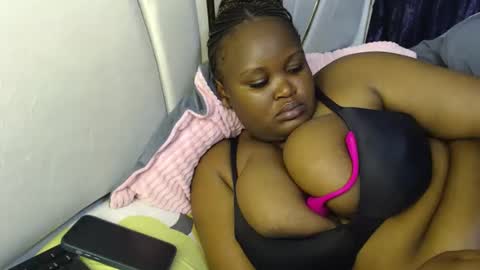 lunabloom01 online show from 03/23/26, 09:24