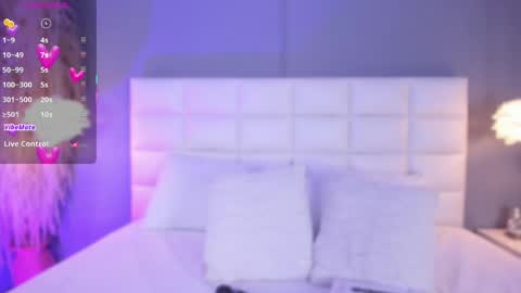 Luna  online show from 04/17/26, 05:05