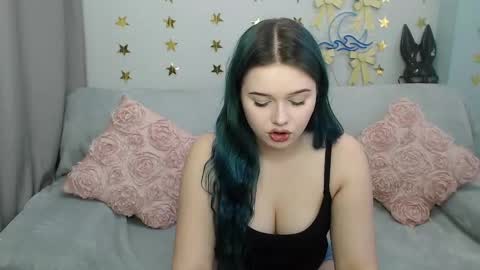 Luna online show from 03/12/26, 01:50