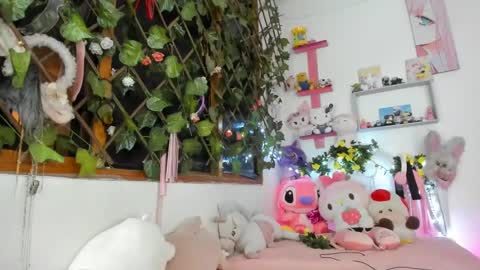 lunacristal_moon online show from 01/03/25, 07:39