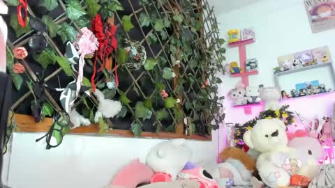 lunacristal_moon online show from 02/13/25, 07:24