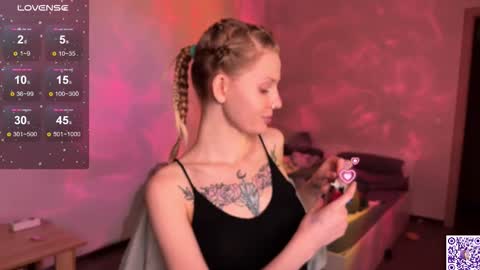 Britney online show from 10/03/25, 07:55