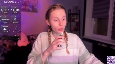 Britney online show from 11/19/25, 06:19