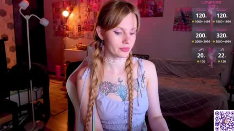 Britney online show from 04/04/26, 07:22