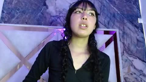 Luna online show from 12/04/25, 02:59