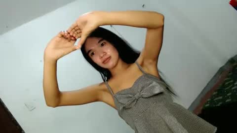 lunafoxx_ online show from 02/14/26, 03:42