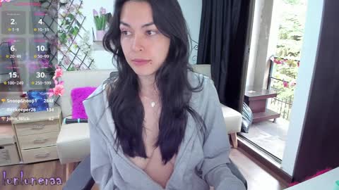 Luna online show from 01/09/25, 12:19