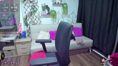 Luna online show from 01/12/25, 06:17