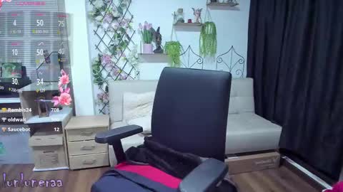 Luna online show from 03/12/25, 07:57