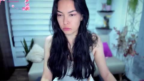 Luna online show from 10/06/25, 03:04