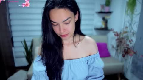 Luna online show from 10/17/25, 07:00