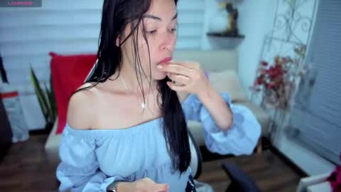 Luna online show from 12/23/25, 04:10