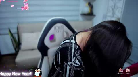 Luna online show from 01/17/26, 04:17