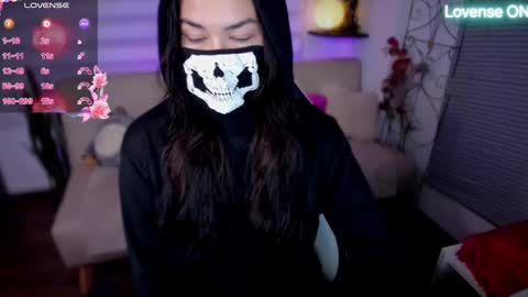 Luna online show from 04/23/26, 02:46