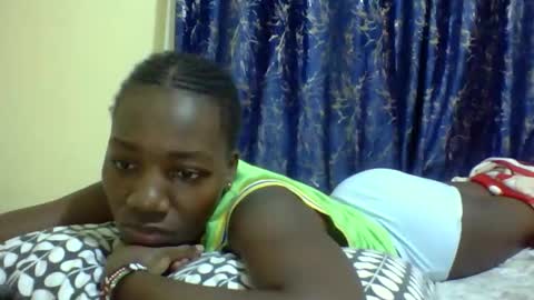 lunah_kitty online show from 04/07/26, 04:57