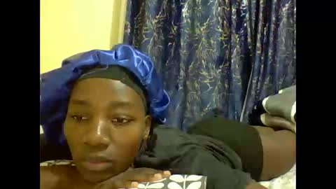 lunah_kitty online show from 05/23/26, 07:13
