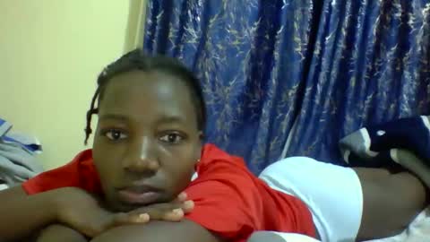 lunah_kitty online show from 05/27/26, 04:09