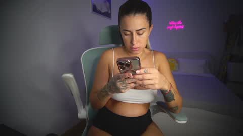 Laura online show from 11/14/25, 11:53