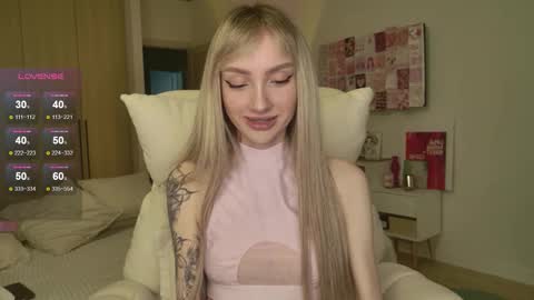 Luna online show from 02/14/26, 11:45