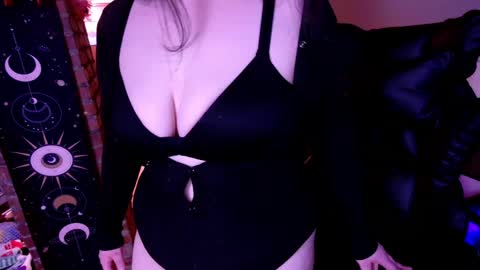 Luna online show from 04/03/26, 03:37