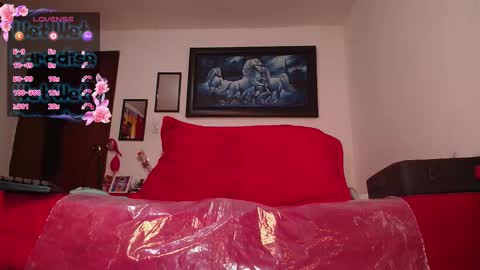 Snapshot of lunalatinacoo chatting on 10/05/25, 10:13 LUNA online show from 10/05/25, 10:13