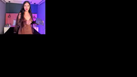 Snapshot of lunaliaa_ chatting on 02/18/26, 05:25 Lunalia online show from 02/18/26, 05:25