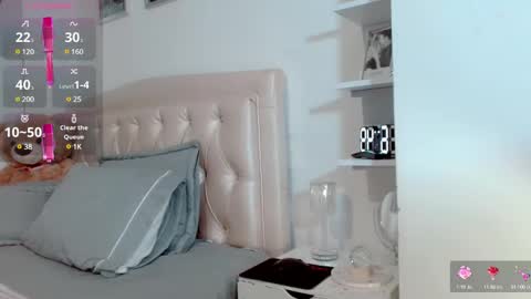 Snapshot of lunalovedoll_ chatting on 03/08/25, 11:49 Luna online show from 03/08/25, 11:49