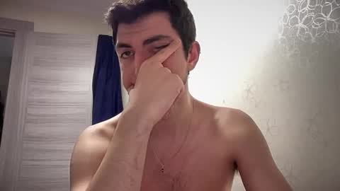 Snapshot of lunamalpica chatting on 01/05/25, 03:34 LunaPica online show from 01/05/25, 03:34