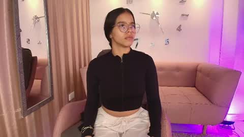 lunamillers_ online show from 04/13/26, 03:45