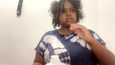 lunamoth00 online show from 01/06/26, 01:15