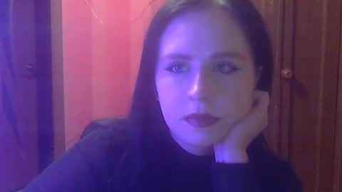 lunamystique_ online show from 01/23/25, 12:57