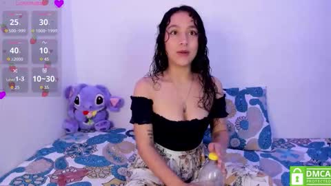 Snapshot of lunandrew chatting on 10/21/25, 01:50 Luna Mendez Andrew Cemar online show from 10/21/25, 01:50