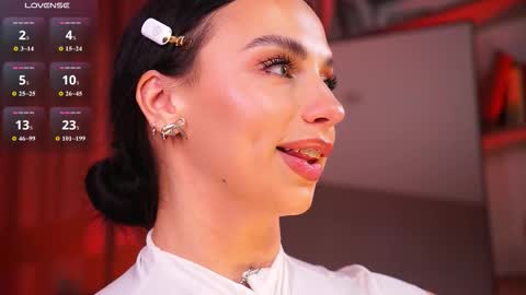 Luna  next streams Mon Fri Sat Sun 8pm-5am gmt0 online show from 03/02/26, 05:08