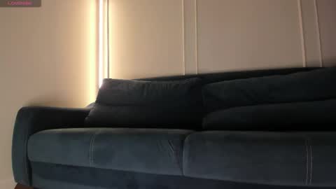 Aisha online show from 09/30/25, 05:56