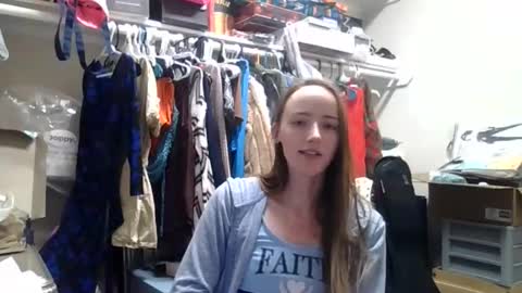 lunapixie2020 online show from 11/28/25, 11:18