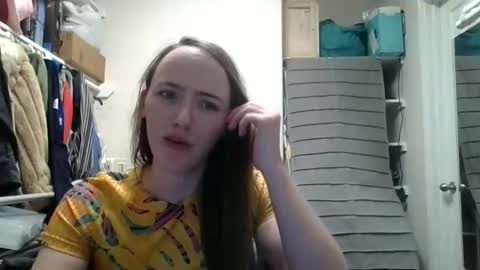 Snapshot of lunapixie2020 chatting on 05/03/26, 10:38 lunapixie2020 online show from 05/03/26, 10:38