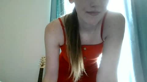 Snapshot of lunapixie2020 chatting on 07/01/26, 06:40 lunapixie2020 online show from 07/01/26, 06:40
