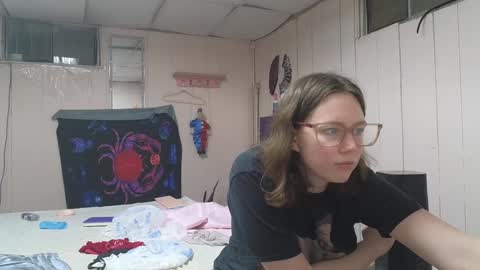 lunaquinn45 online show from 01/25/25, 12:27