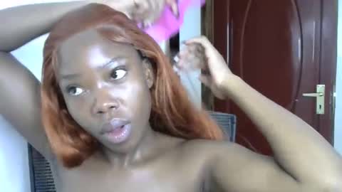 Smiley online show from 04/06/26, 05:52