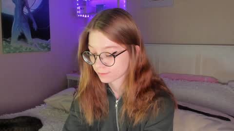 Snapshot of lunar_sofia chatting on 12/09/24, 06:14 Sofia online show from 12/09/24, 06:14