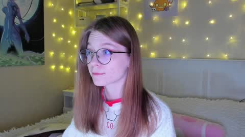 Snapshot of lunar_sofia chatting on 01/18/25, 12:02 Sofia online show from 01/18/25, 12:02