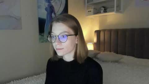 Snapshot of lunar_sofia chatting on 09/09/25, 12:05 Sofia online show from 09/09/25, 12:05