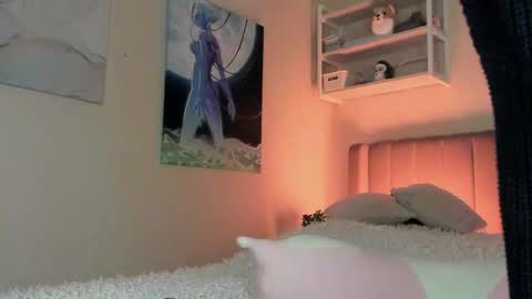 Snapshot of lunar_sofia chatting on 11/08/25, 02:28 Sofia online show from 11/08/25, 02:28