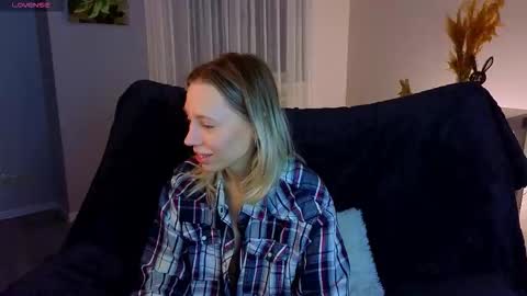 Kelly online show from 11/28/25, 02:42