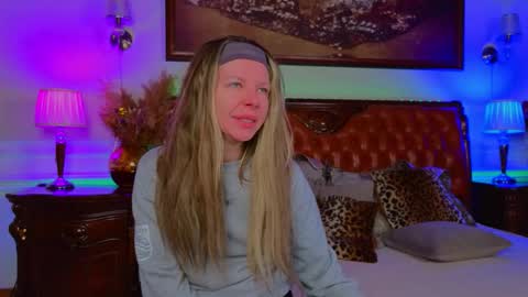 Luna Rishi online show from 01/16/26, 06:17