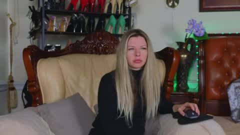 Luna Rishi online show from 04/06/26, 06:14