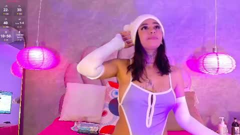 Snapshot of lunarosse18 chatting on 07/10/26, 02:49 LunaRose-Next Stream at 0545hs GMT online show from 07/10/26, 02:49