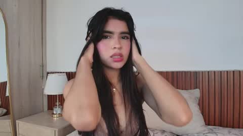 Luna Rousse online show from 04/07/26, 03:18