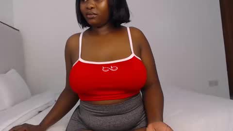 Luna online show from 04/17/26, 08:28