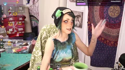 Snapshot of lunasparkles chatting on 01/10/25, 07:46 ..LunaSparkles. online show from 01/10/25, 07:46